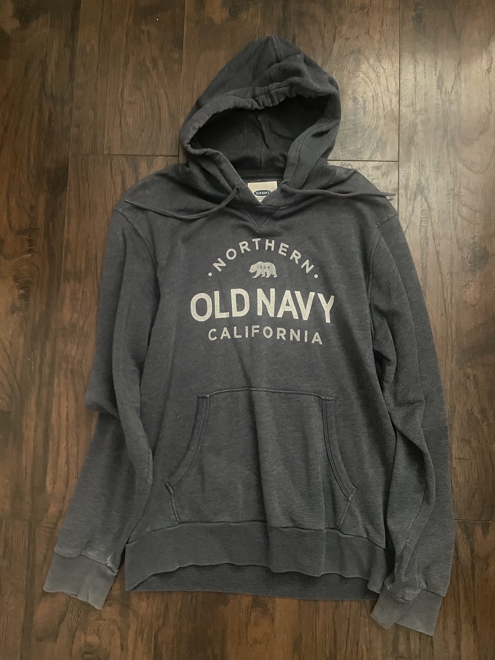 Old Navy Men’s Northern California Pullover Hoodie Size Large - Charcoal